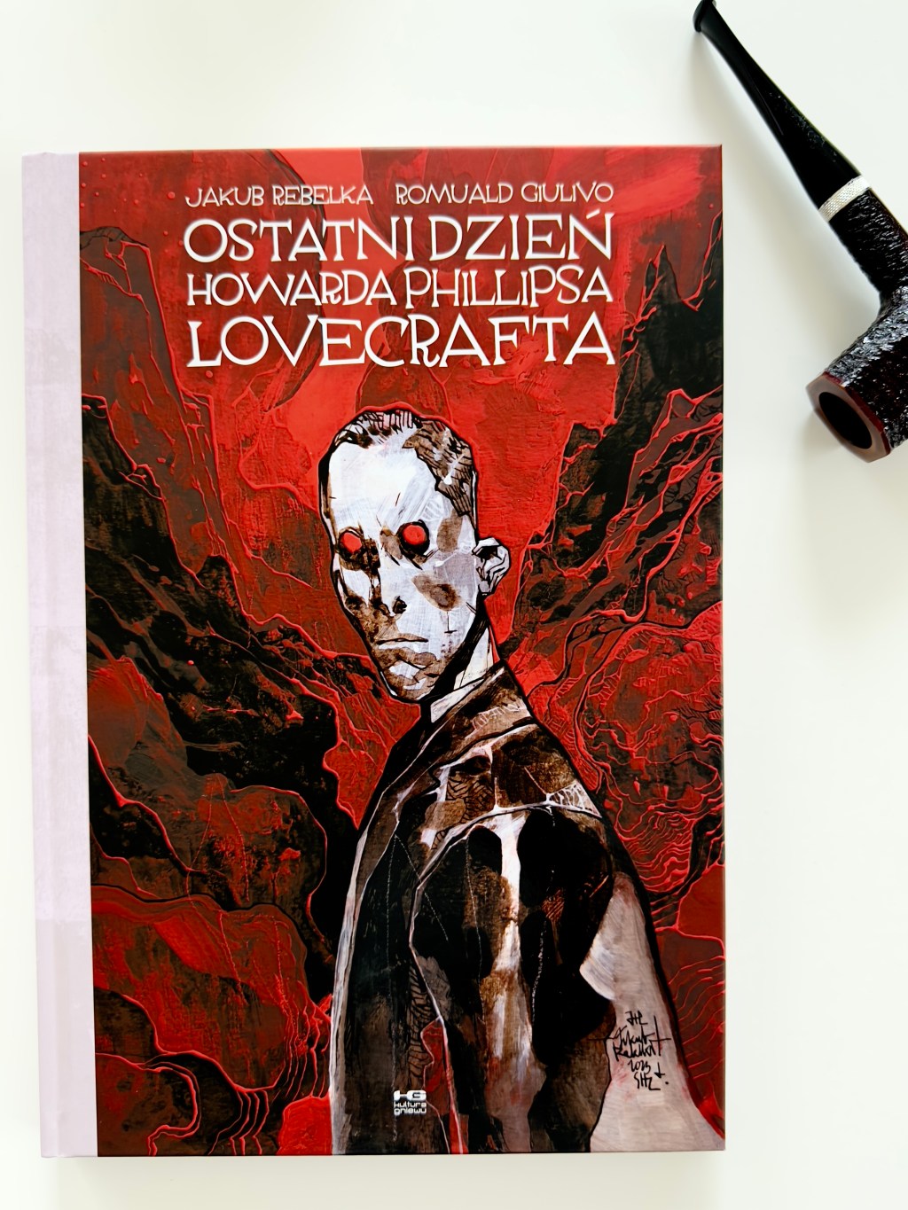 Mistrz kosmicznej grozy wiecznie żywy czyli  Ostatni Dzień Howarda Phillipsa Lovecrafta – recenzja&nbsp;komiksu