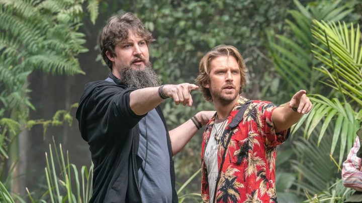 Adam Wingard i Dan Stevens na planie©Warner Bros/Courtesy Everett C